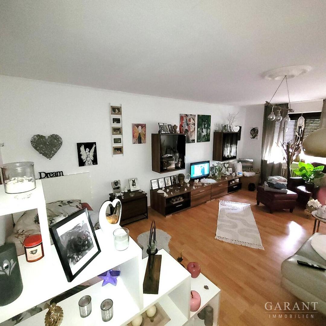Wohn/ Schlafzimmer
