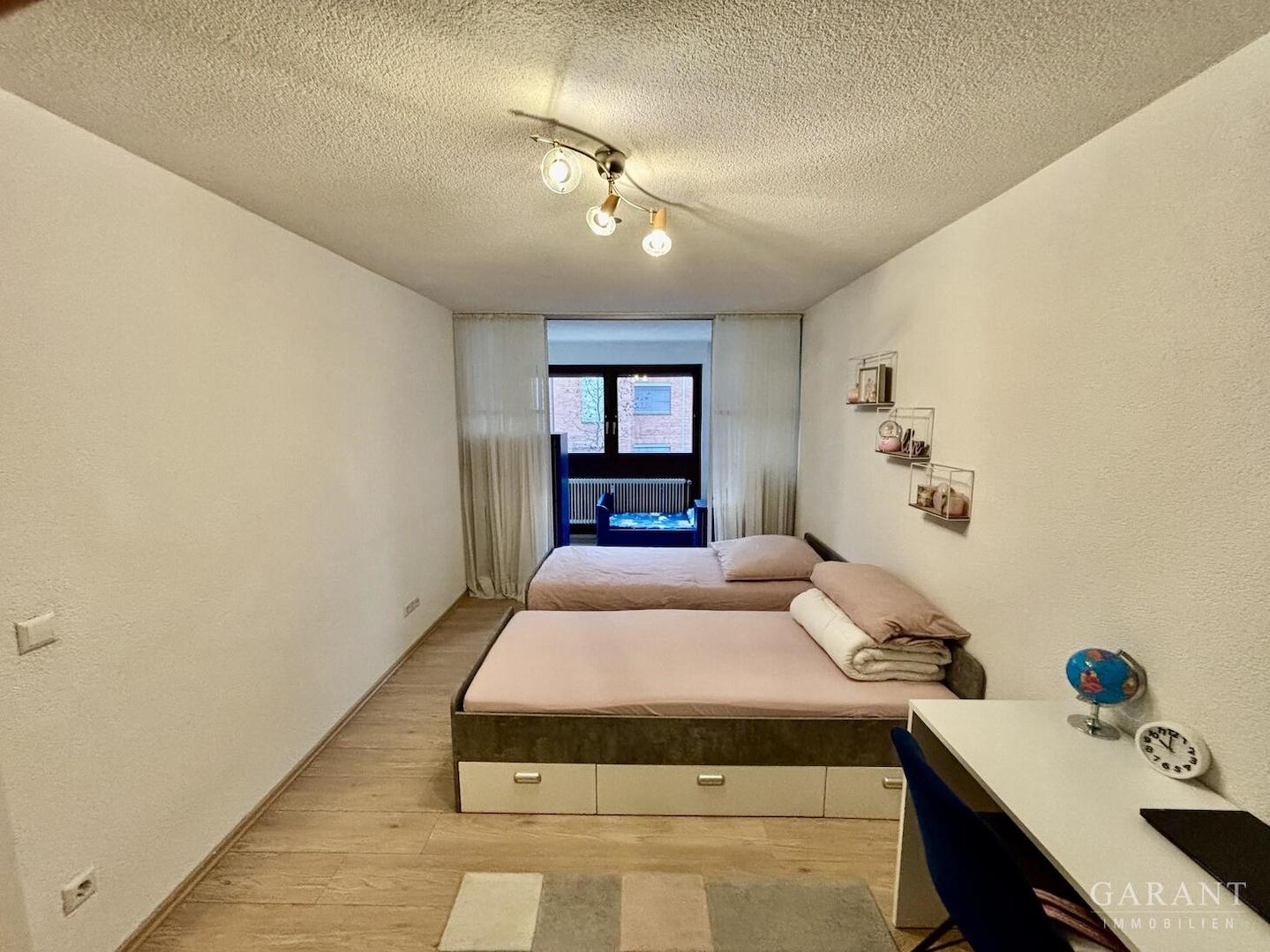 Schlafzimmer 2.1