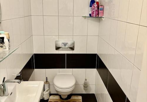 seperates WC