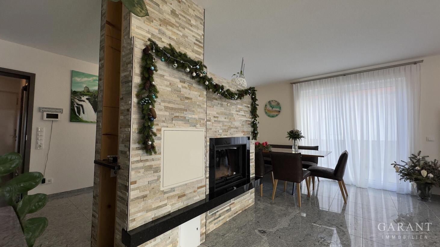 Wohnzimmer Kamin
