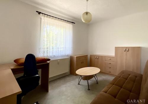 Schlaf-/Kinderzimmer EG