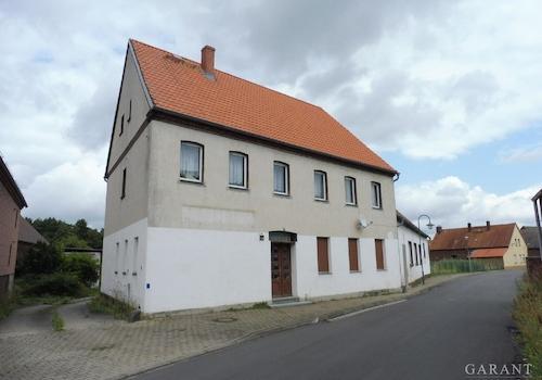 01 Straßenfront