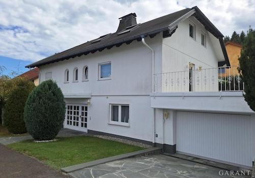 Seitenansicht Haus