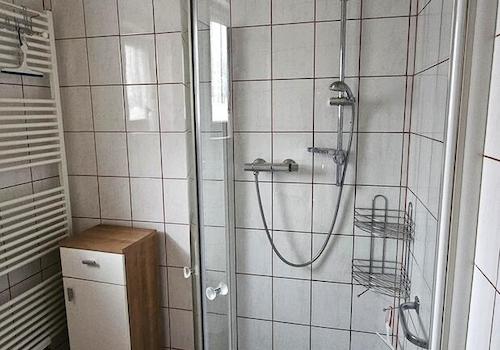 OG Bad mit Dusche