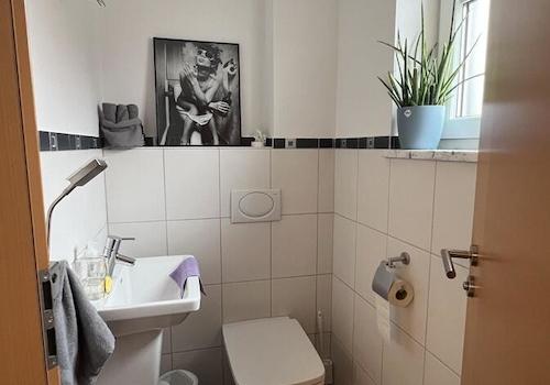 Gäste-WC EG