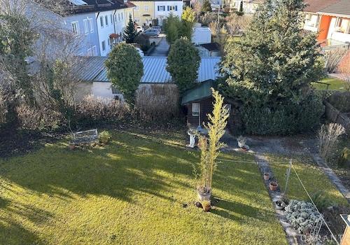 Blick vom Westbalkon in den Garten