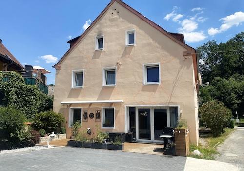 Blick auf den hinteren Terrassenbereich