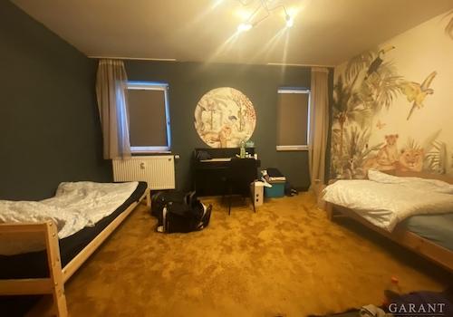 Blick z.B. in ein EG- Zimmer