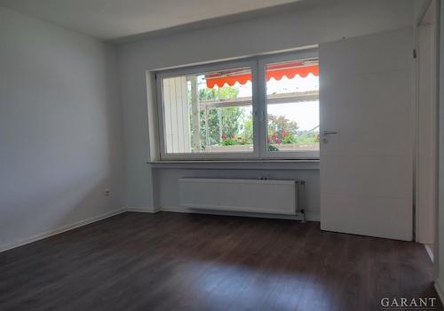 Schlafzimmer (2)