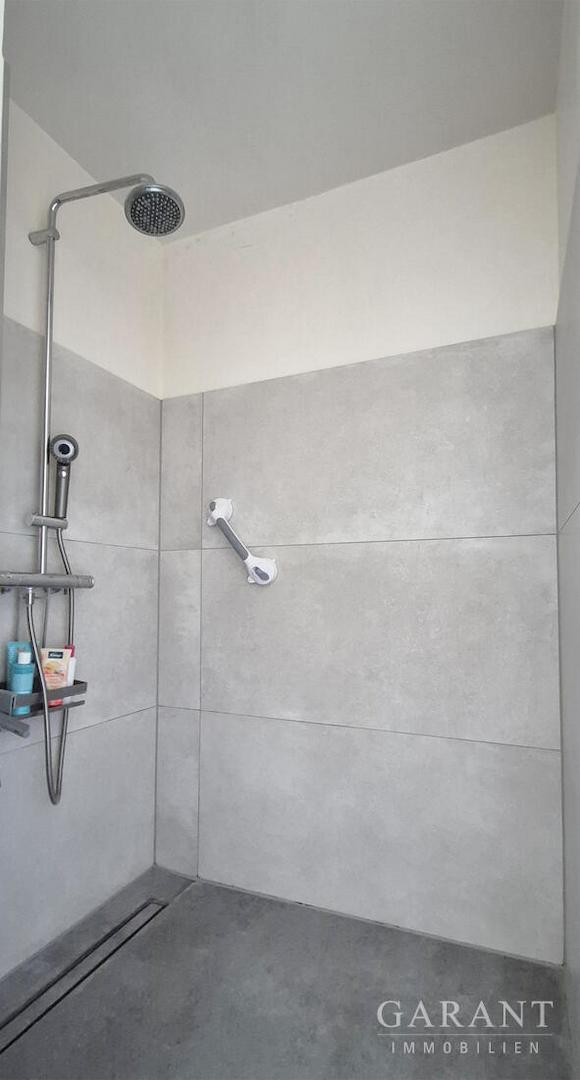 Dusche EG