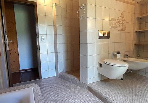 Badezimmer EG