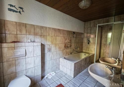 Badezimmer 1 OG