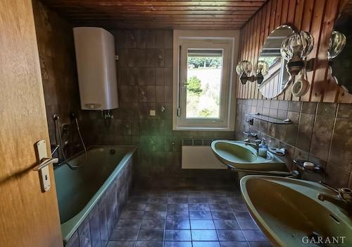 Badezimmer Ansicht 2 2OG
