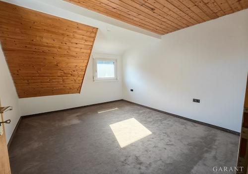 Schlafzimmer 3OG