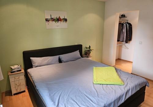 Schlafzimmer mit Ankleide
