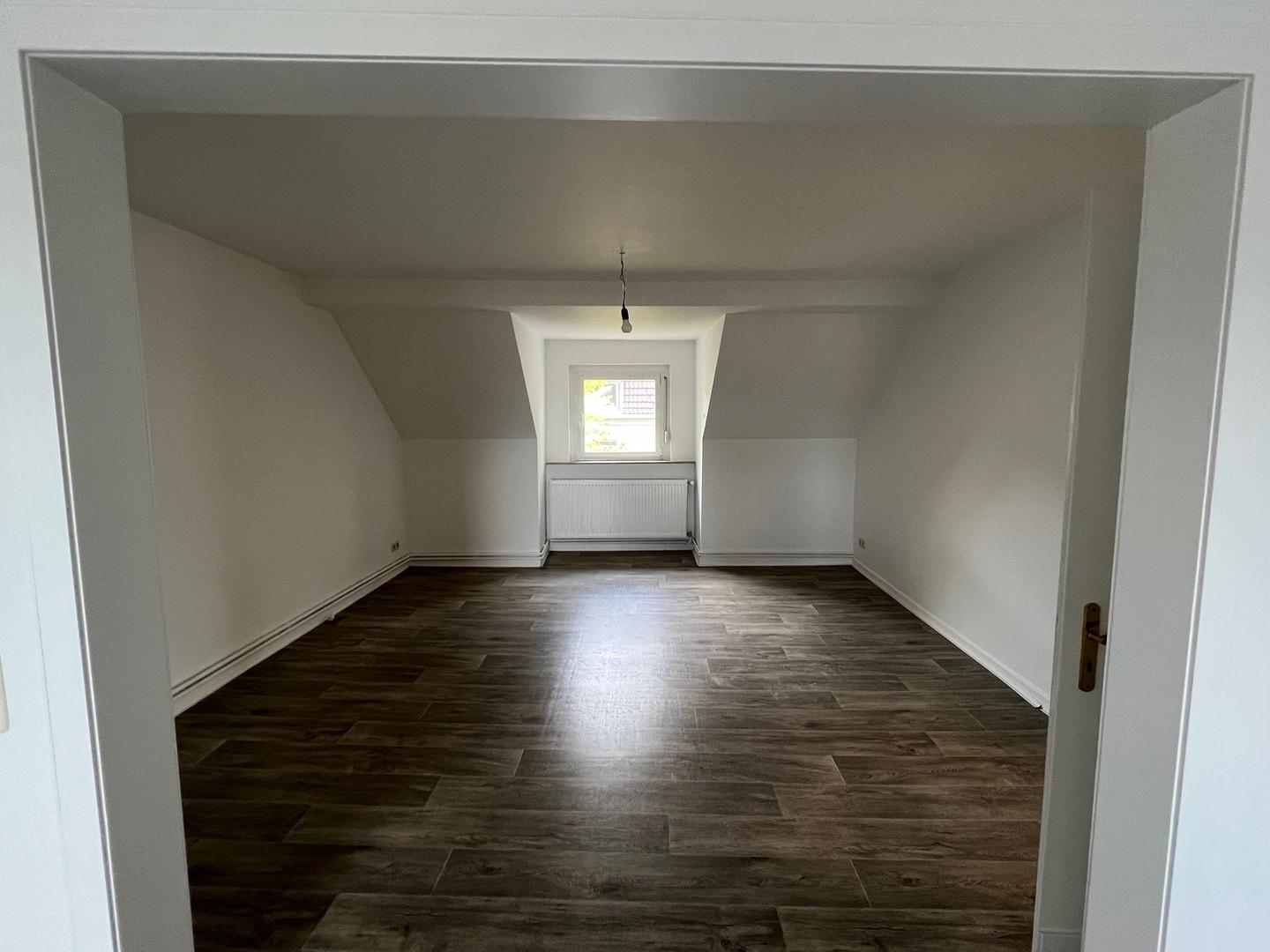 Wohnzimmer Strassenseite