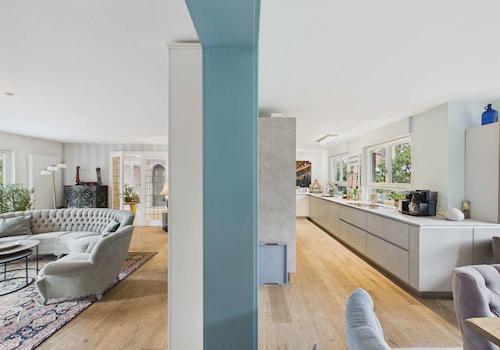 Links Wohnzimmer rechts Esszimmer