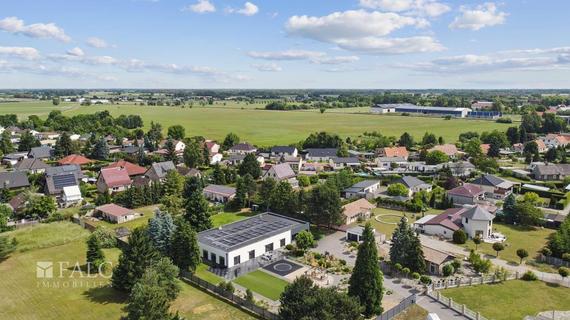 Luftbild - ca. 30 kWp PV