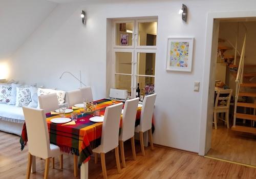 Zimmer 2 (Einheit 7, ↑SO)