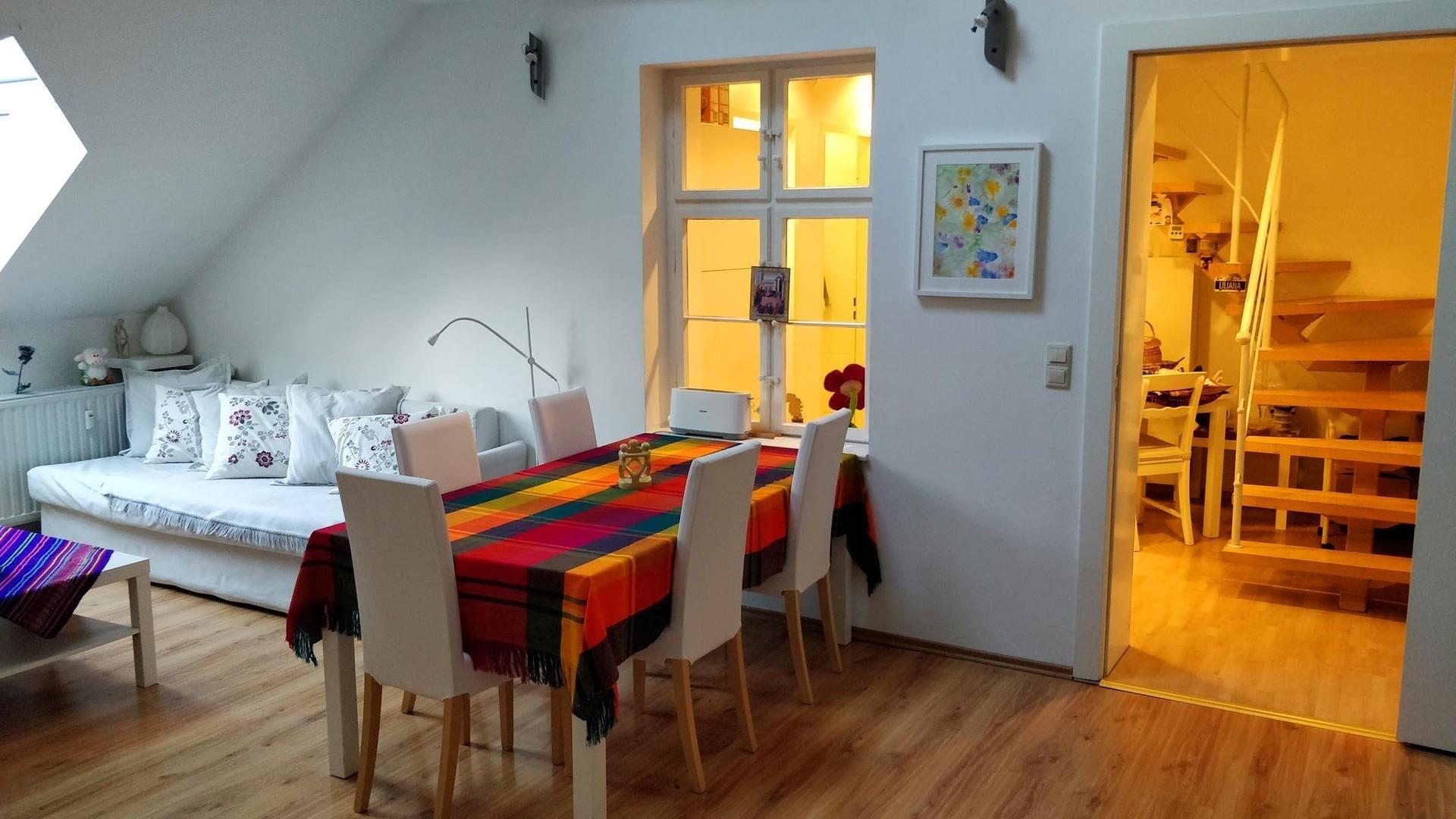Zimmer 2 (Einheit 7, ↑SO)