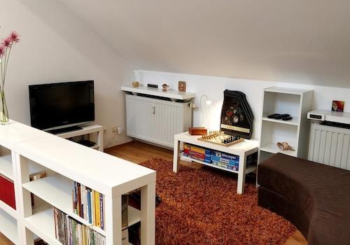 Zimmer 2 (Einheit 7, ↑NW)