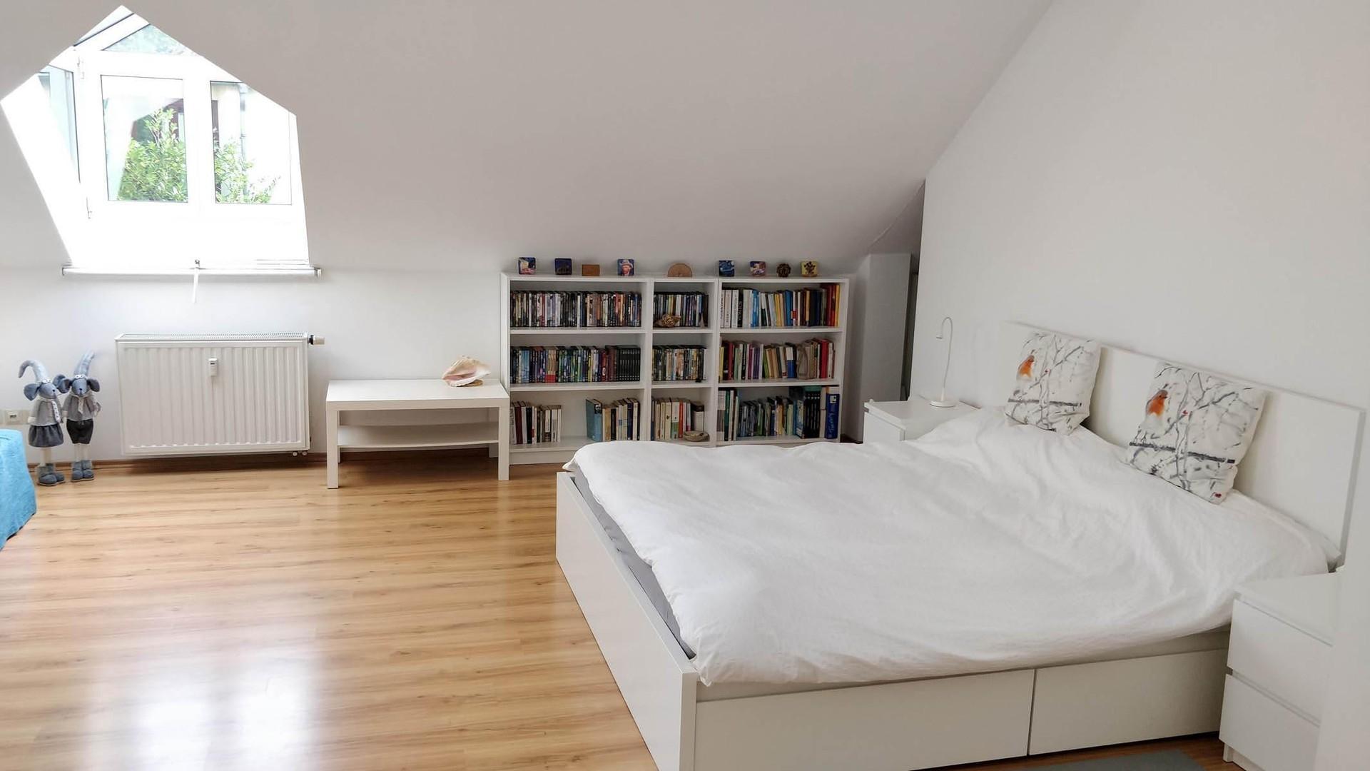 Zimmer 1 (Einheit 8)