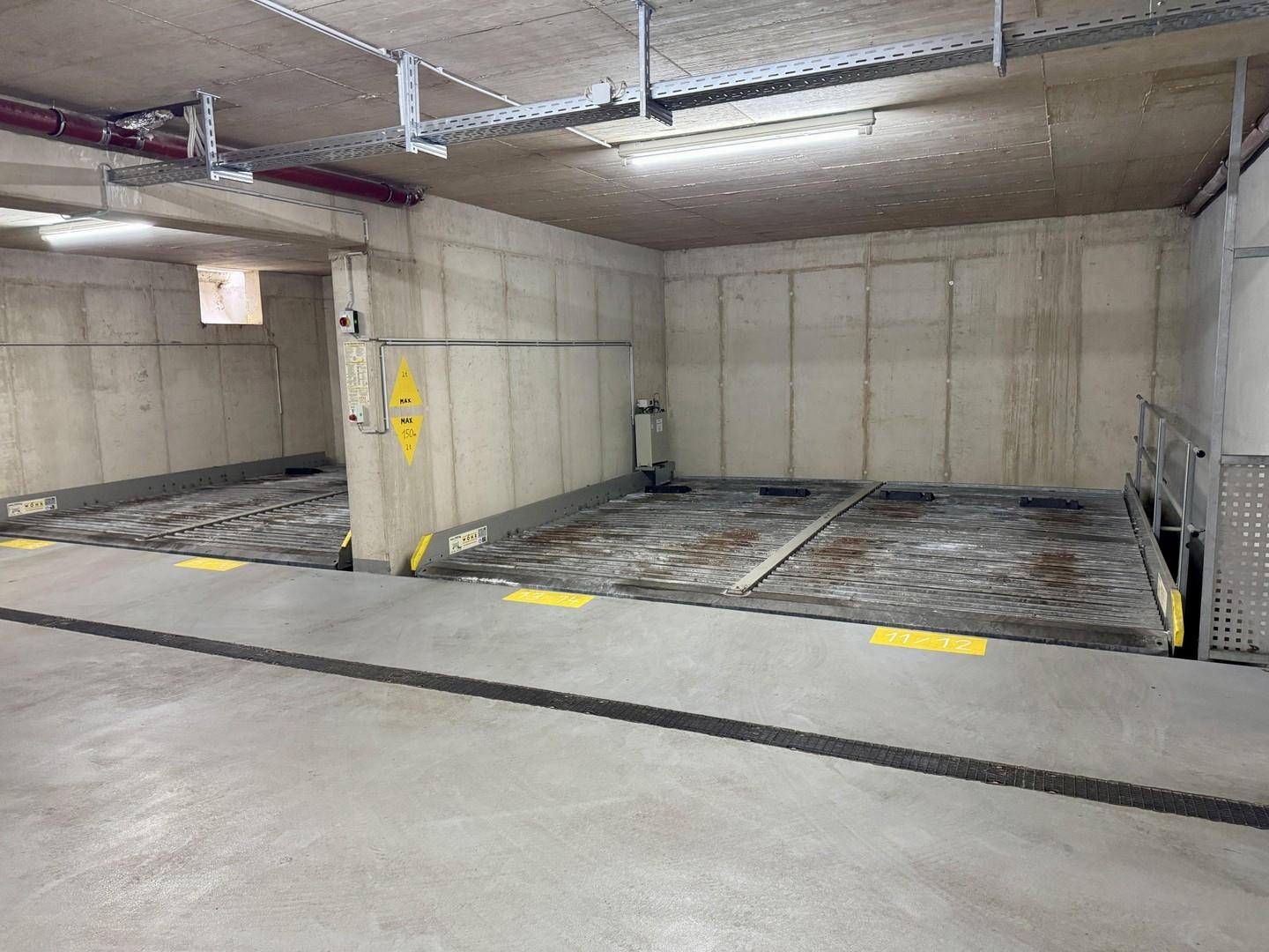 opt. Tiefgaragen Stellplatz