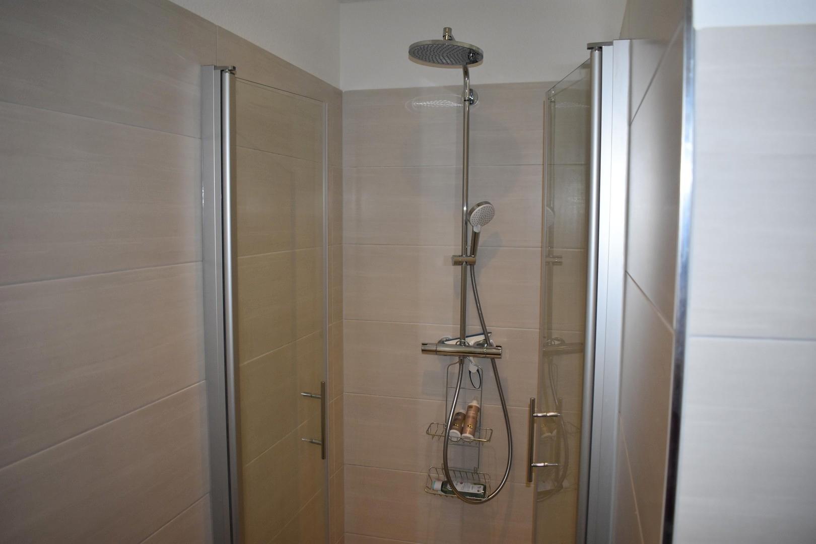 Dusche Familienbad