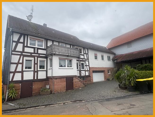 Straßenansicht