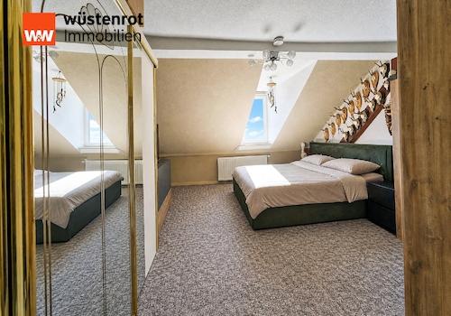 Schlafzimmer DG