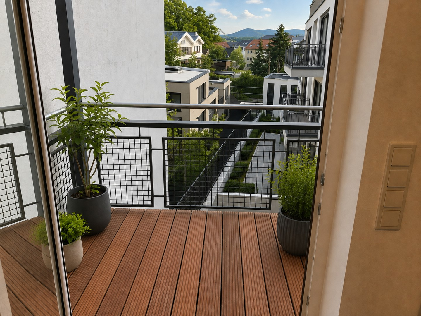 Balkon mit 2 Zugängen