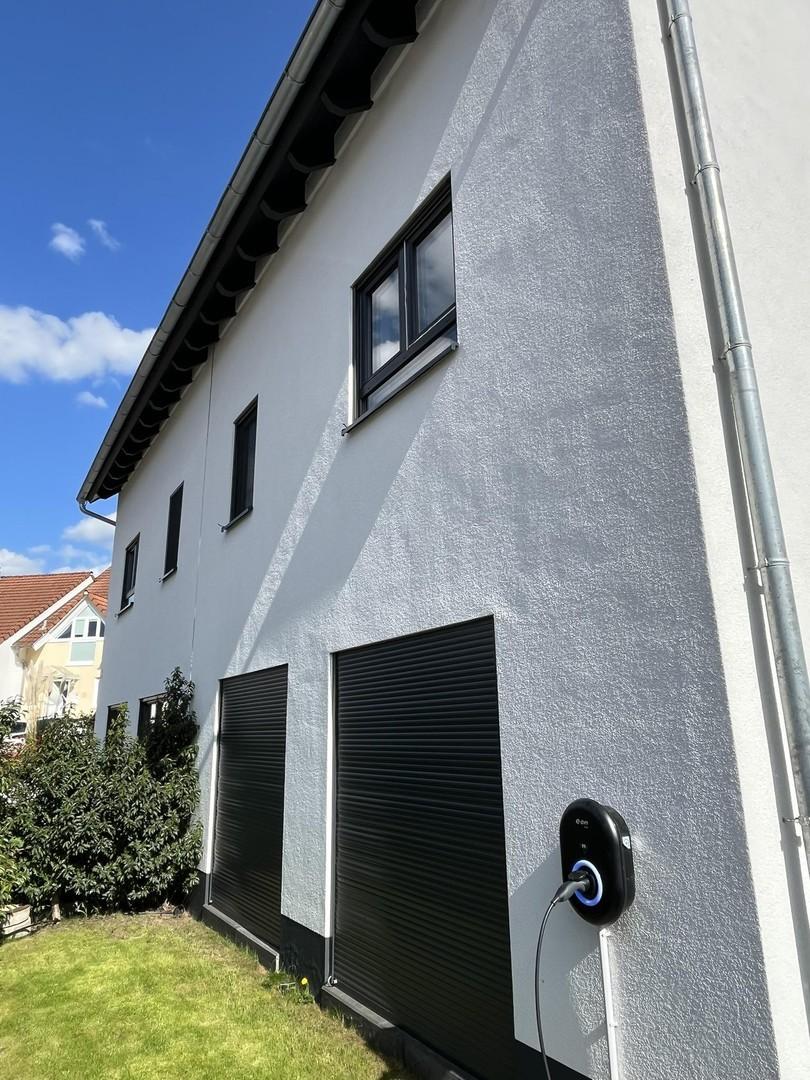 Haus mit Wallbox