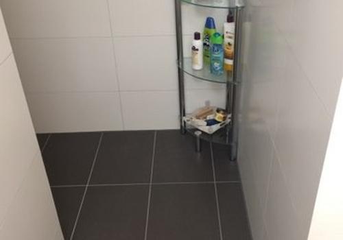 Eingang zur Dusche
