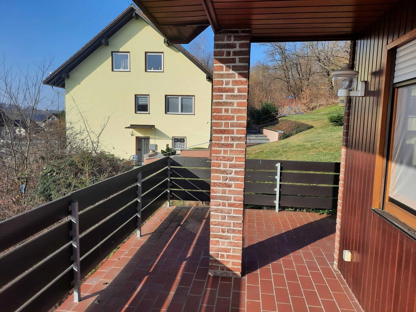 EG Balkon beim Wohnzimmer
