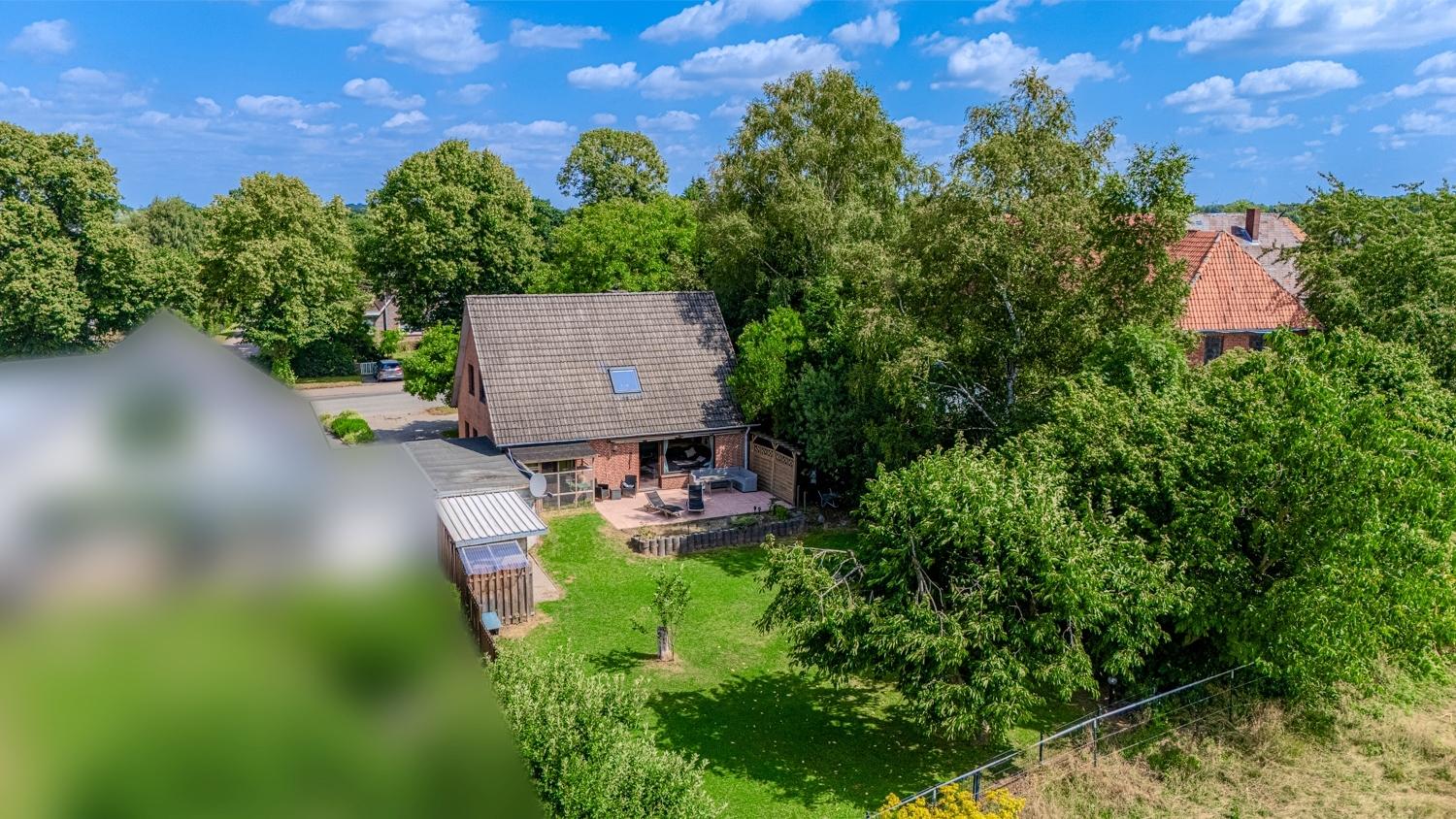 Rückseite mit Garten