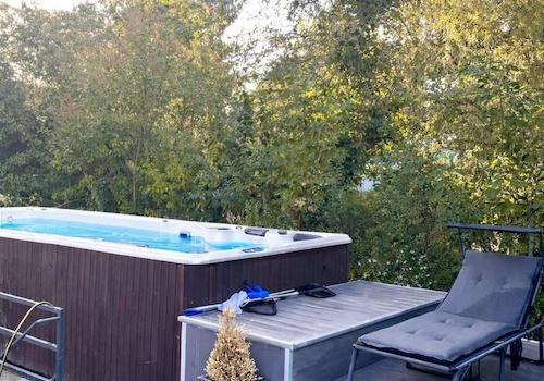 Hydropool