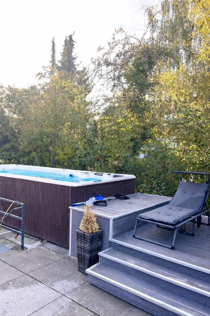 Hydropool