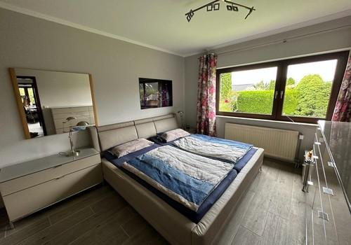 Schlafzimmer EG