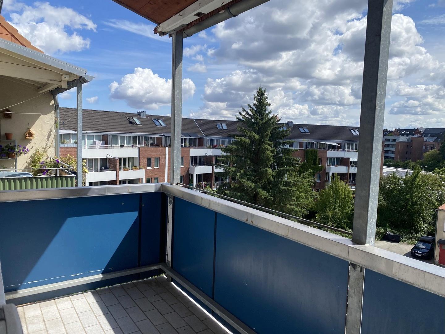 Überdachter Balkon