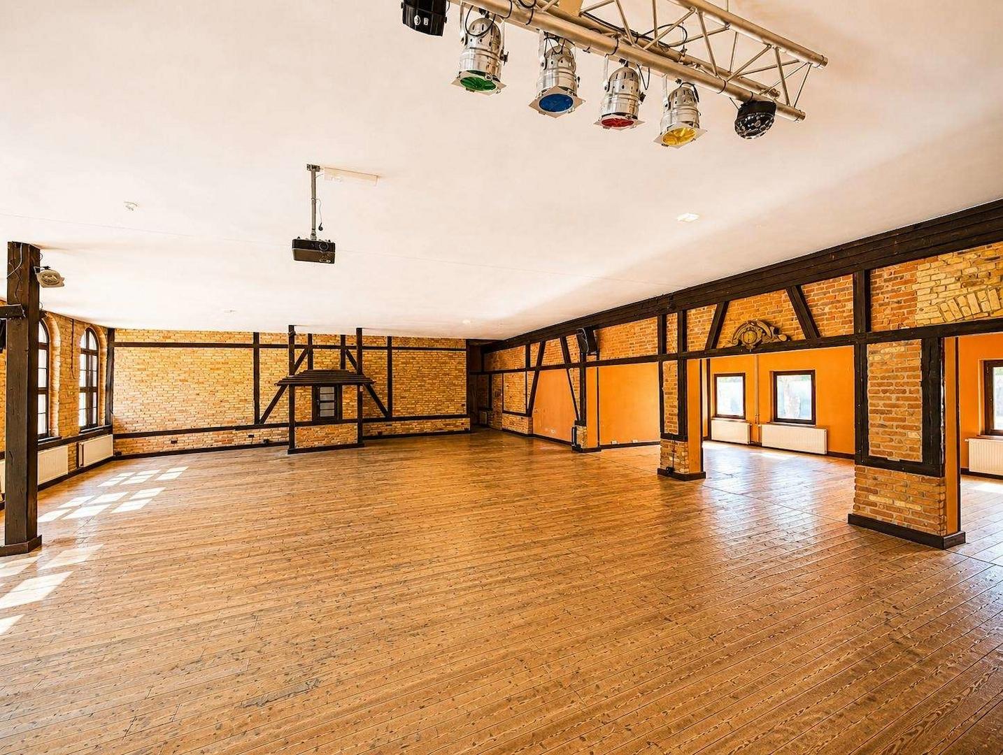 EG Beeindruckende Eventfläche