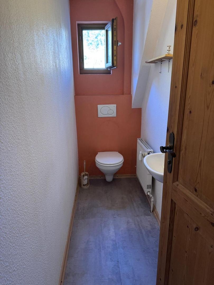 WC DG 1 