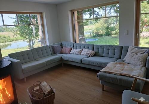 EG - Kamin im Wohnzimmer