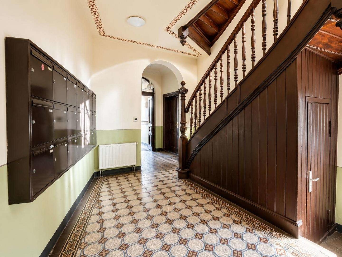 Treppenhaus im EG