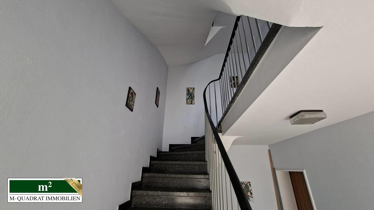 Treppe zum 1.OG