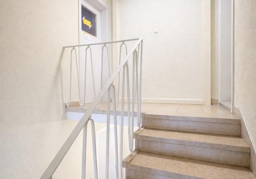 Treppenaufgang z. Zimmer DG