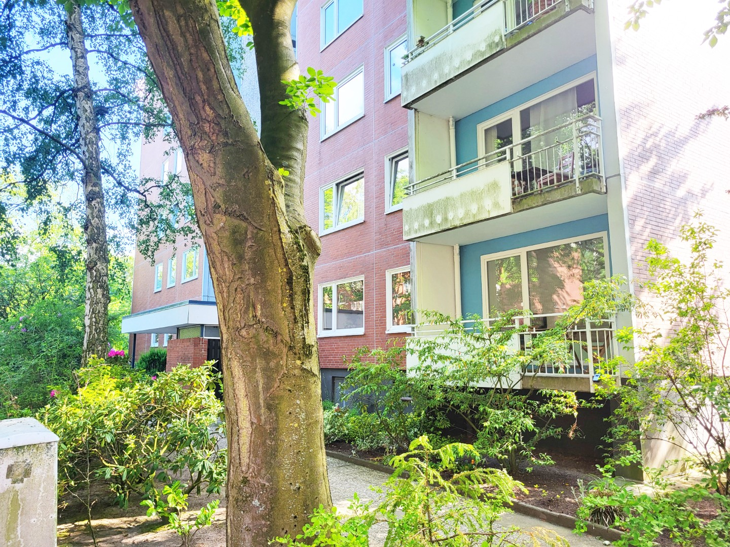 Wohnung rechts Hochparterre