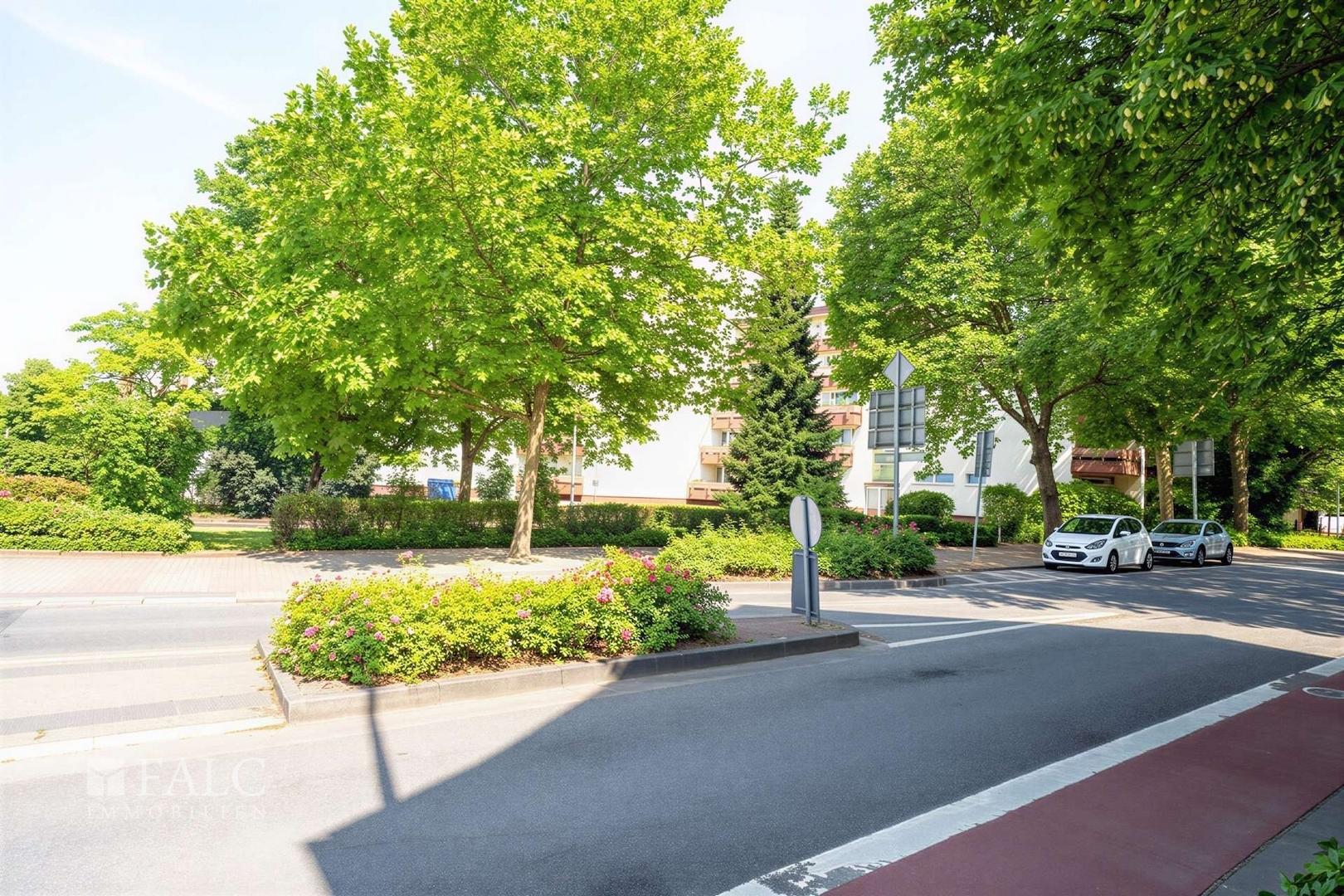 Straßenansicht - (KI generiert)