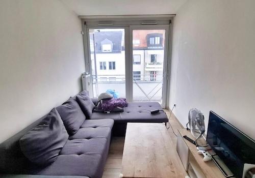 mit Balkon