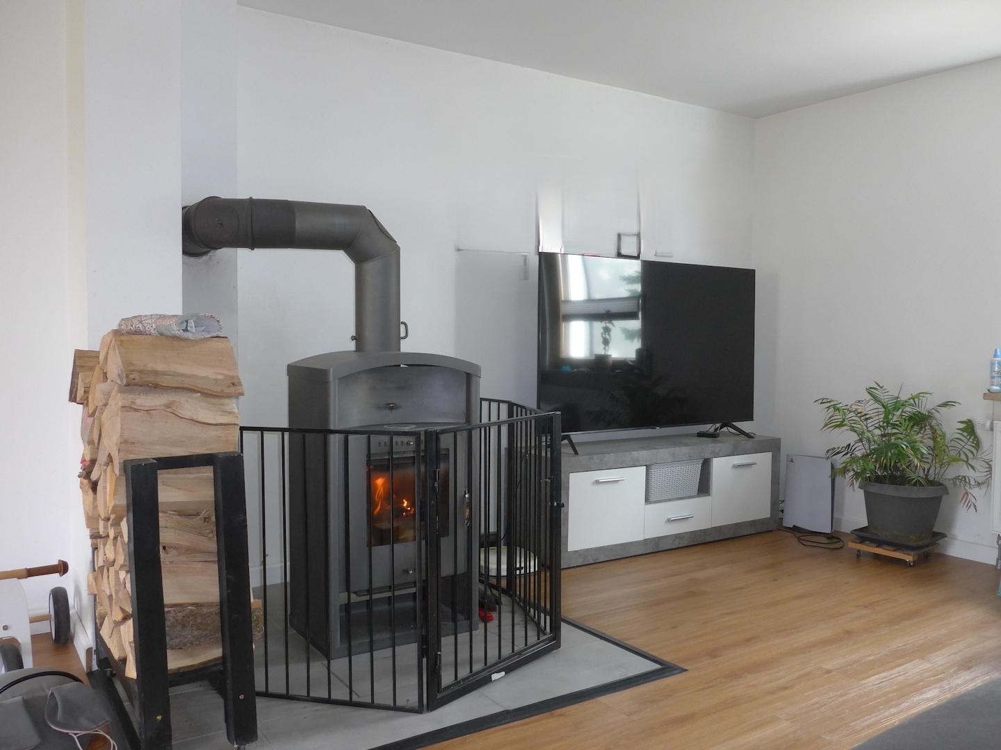 Wohnzimmer m. Kaminofen