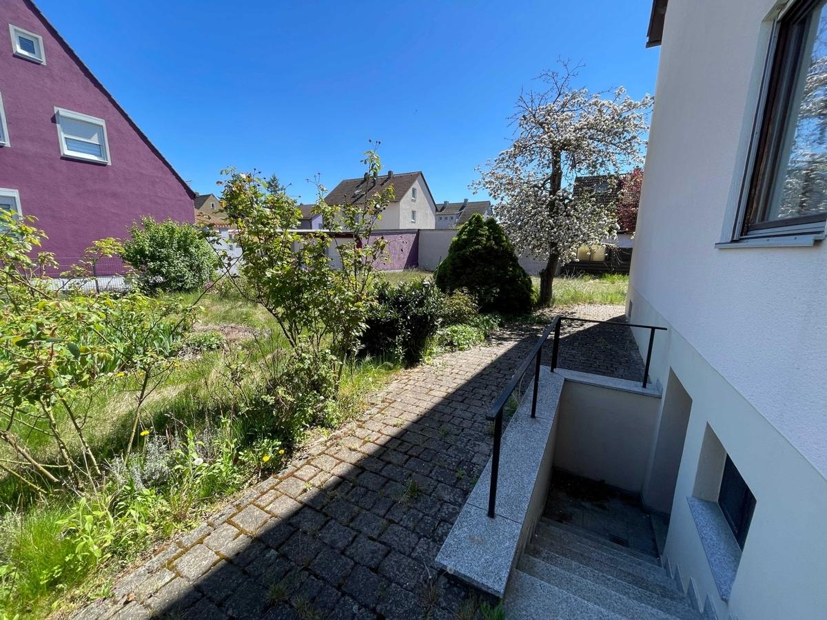 Kellerzugang außen